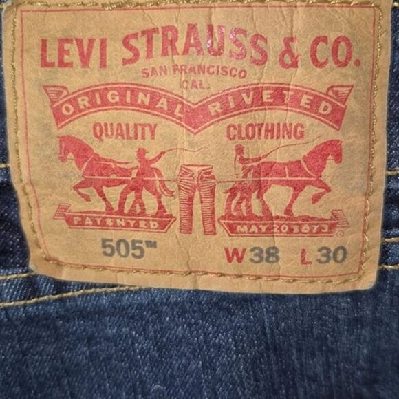 Levi's 505  Men's 38 X 30 Regular Fit Denim Jeans - Picture 3 of 6